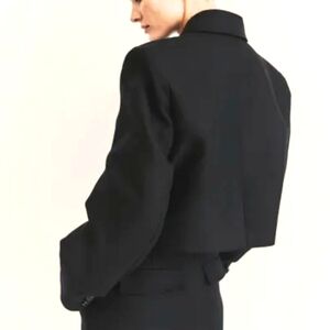 NEW ✨️ Cropped Blazer Black Jacket Woman's M